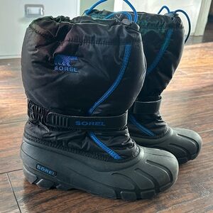 Sorel Black and Blue Snow Boots - Youth 7 / Womens 8.5